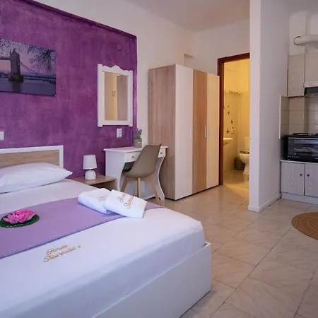 Stavroula's Paradise House Апарт-отель