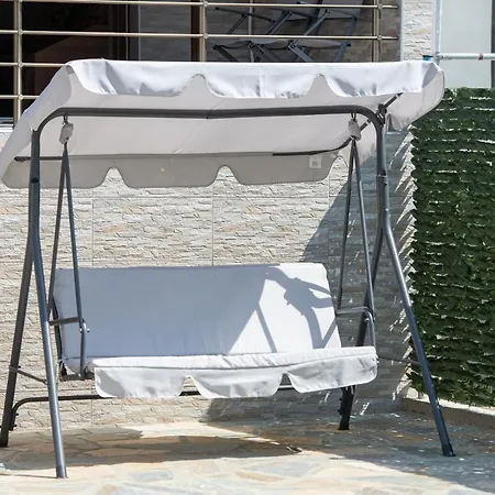 Stavroula's Paradise House 4*
