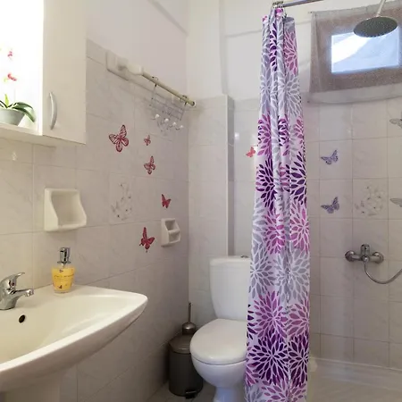 Stavroula's Paradise House Апарт-отель 4*