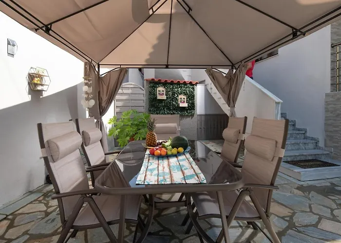 Stavroula's Paradise House מלון דירות סיקיה