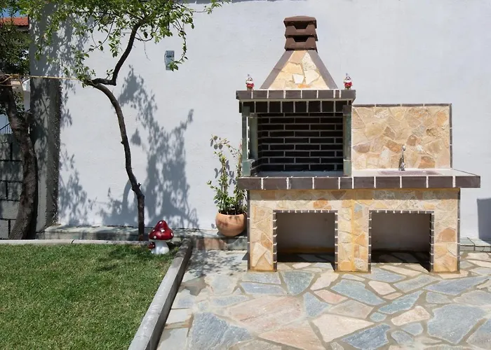 Stavroula's Paradise House מלון דירות סיקיה