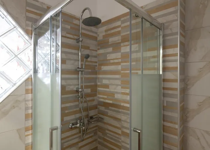 מלון דירות Stavroula's Paradise House 3*