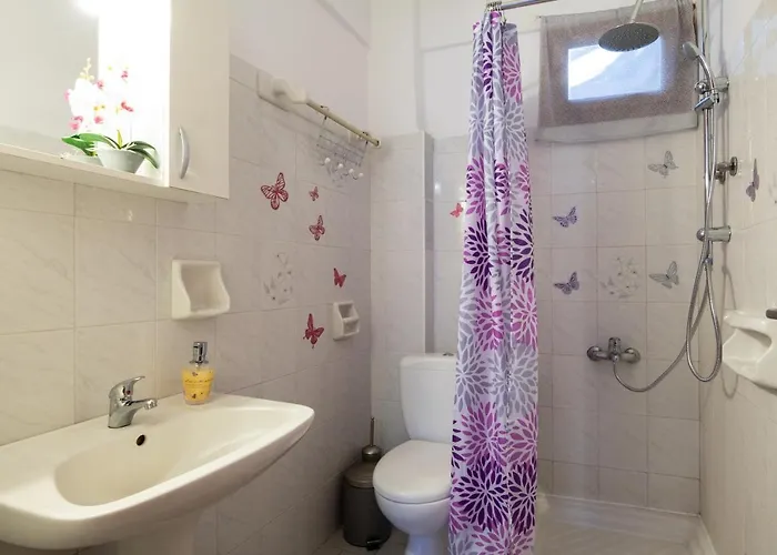 Stavroula's Paradise House מלון דירות 3*