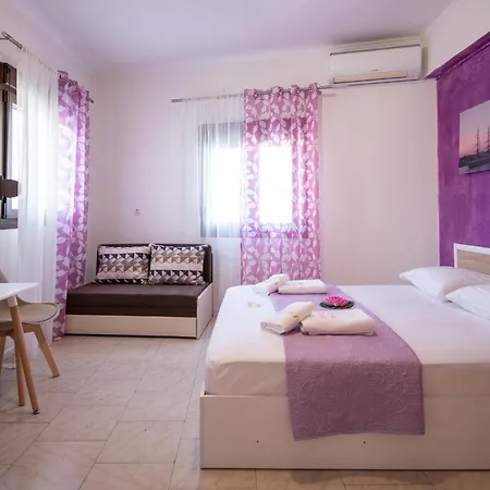 Stavroula's Paradise House 3*